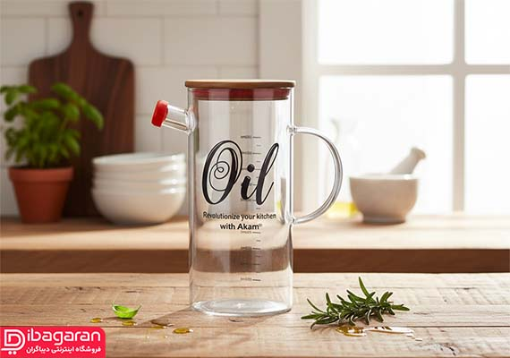 روغن ریز آکام روی پس زمینه سفید