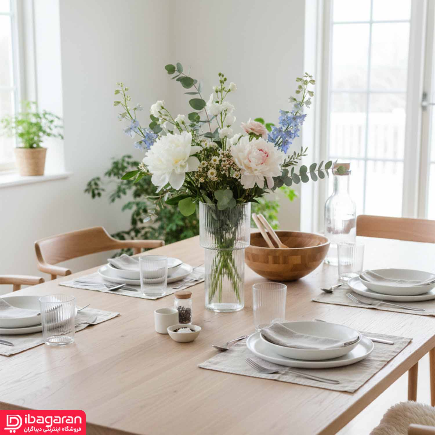 گلدان دکوراتیو ویرا تیام مناسب گل طبیعی