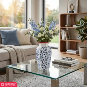 گلدان خمره ای شکوفه آبی با لبه قرمز
